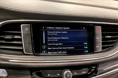 2024 Buick Enclave Essence Sport Touring