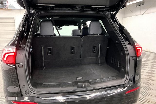 2024 Buick Enclave Essence Sport Touring
