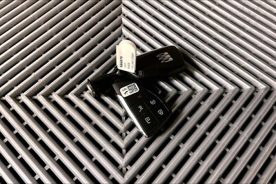 2025 Buick Enclave Sport Touring Power Package - Adaptive Cruise - 20'' Wheels