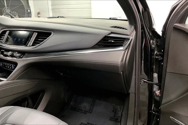 2024 Buick Enclave Essence AWD-Dual Moonroof-Adaptive Cruise-20'' Wheels