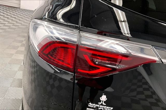 2024 Buick Enclave Essence AWD-Dual Moonroof-Adaptive Cruise-20'' Wheels