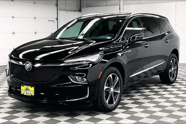 2022 Buick Enclave Essence
