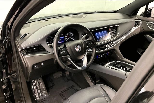 2022 Buick Enclave Essence