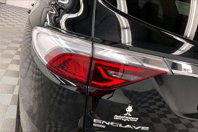 2022 Buick Enclave Essence