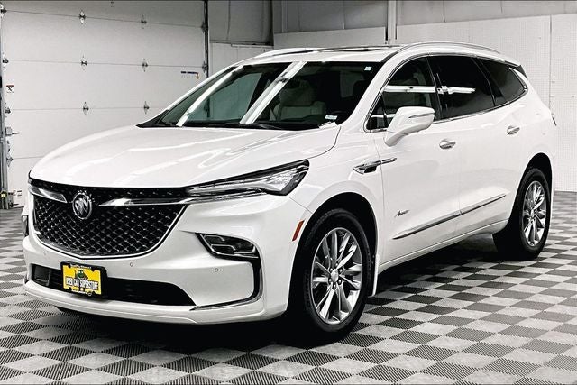 2022 Buick Enclave Avenir AWD - Dual Moonroof - Htd/Cooled Massaging Leather