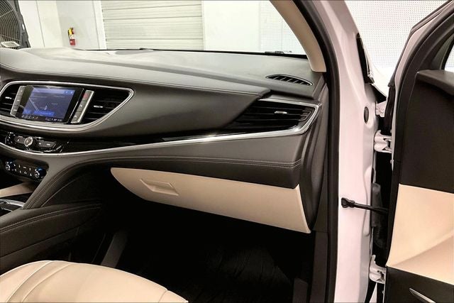 2022 Buick Enclave Avenir AWD - Dual Moonroof - Htd/Cooled Massaging Leather