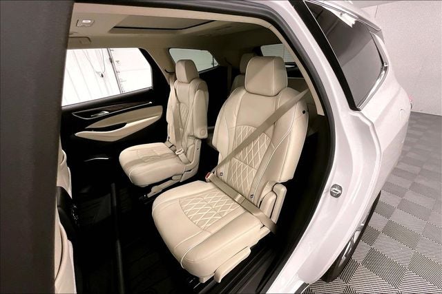 2022 Buick Enclave Avenir AWD - Dual Moonroof - Htd/Cooled Massaging Leather
