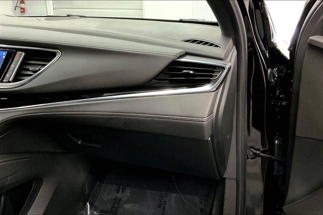 2022 Buick Enclave Avenir