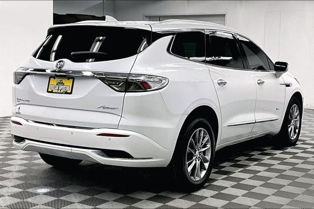 2022 Buick Enclave Avenir