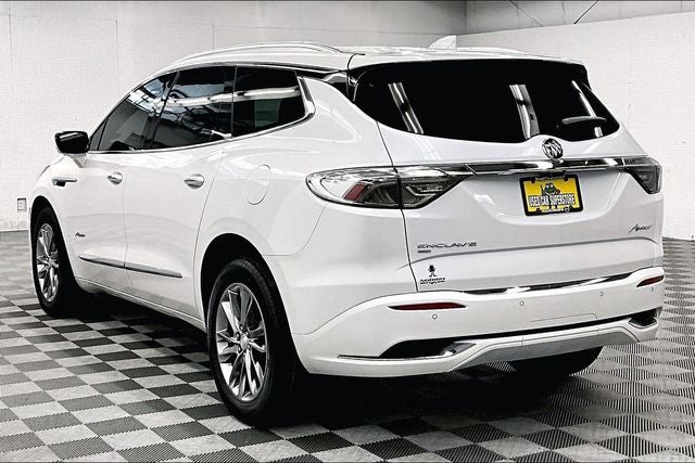2022 Buick Enclave Avenir