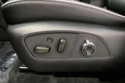 2025 Buick Enclave Avenir AWD - Super Cruise Pkg - Htd/Cooled Massaging Seat