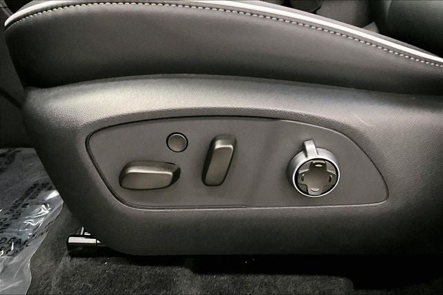 2025 Buick Enclave Avenir AWD - Super Cruise Pkg - Htd/Cooled Massaging Seat