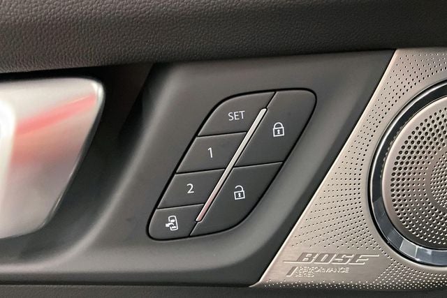 2025 Buick Enclave Avenir AWD - Super Cruise Pkg - Htd/Cooled Massaging Seat