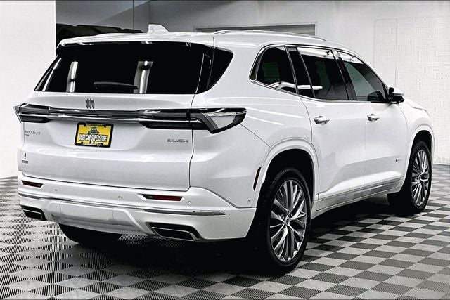 2025 Buick Enclave Avenir AWD - Super Cruise - Htd/Cooled Massaging Leather