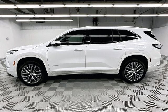 2025 Buick Enclave Avenir AWD - Super Cruise - Htd/Cooled Massaging Leather