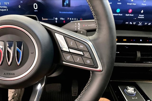 2025 Buick Enclave Avenir AWD - Super Cruise - Htd/Cooled Massaging Leather