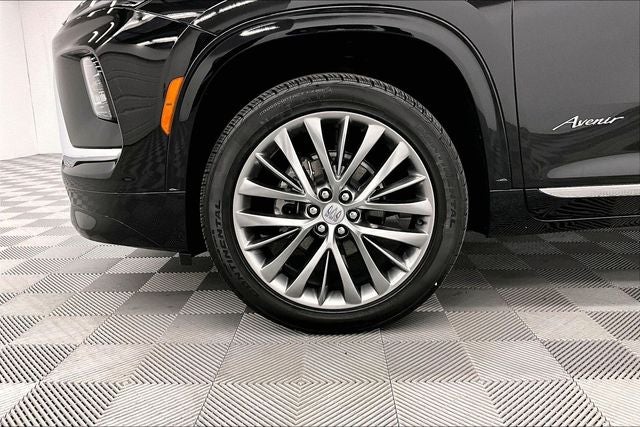 2025 Buick Enclave Avenir AWD - Pano Roof - Htd/Cooled Massaging Seats