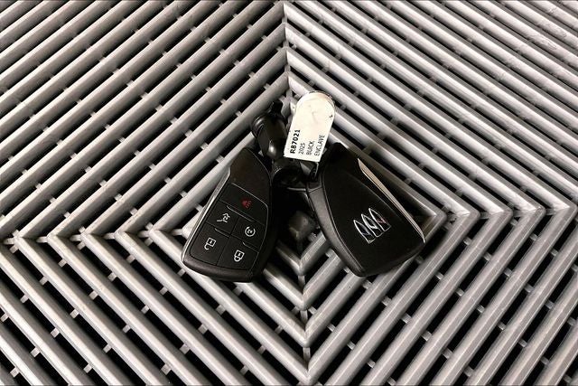 2025 Buick Enclave Avenir AWD - Pano Roof - Htd/Cooled Massaging Seats