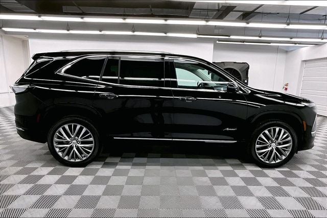 2025 Buick Enclave Avenir AWD - Pano Roof - Htd/Cooled Massaging Seats