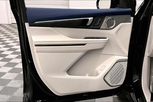 2025 Buick Enclave Avenir AWD - Pano Roof - Htd/Cooled Massaging Seats