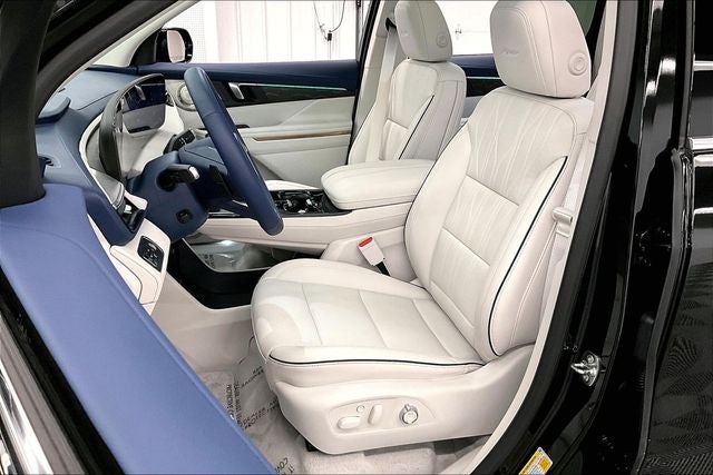 2025 Buick Enclave Avenir AWD - Pano Roof - Htd/Cooled Massaging Seats