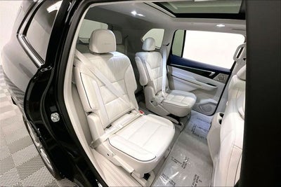 2025 Buick Enclave Avenir AWD - Pano Roof - Htd/Cooled Massaging Seats