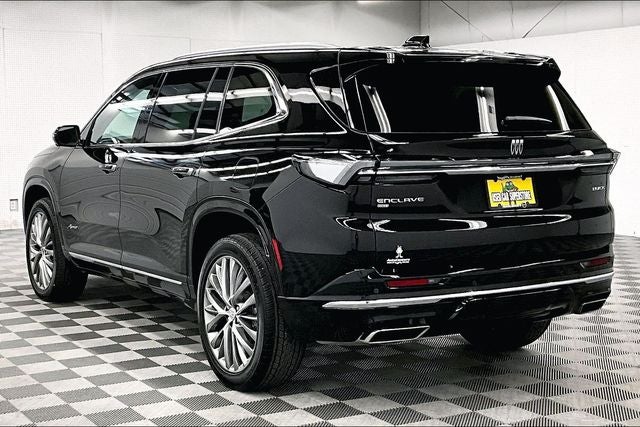 2025 Buick Enclave Avenir AWD - Pano Roof - Htd/Cooled Massaging Seats