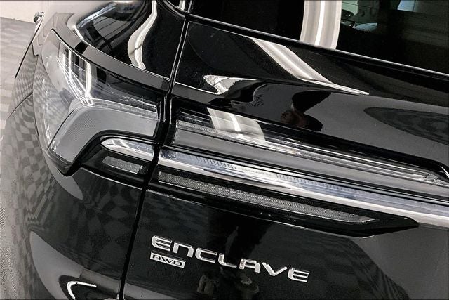 2025 Buick Enclave Avenir AWD - Pano Roof - Htd/Cooled Massaging Seats