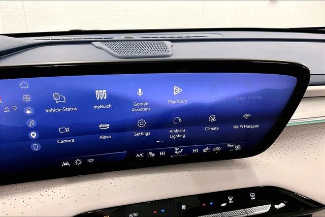 2025 Buick Enclave Avenir AWD - Pano Roof - Htd/Cooled Massaging Seats