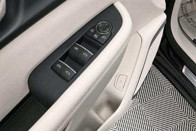 2025 Buick Enclave Avenir AWD - Pano Roof - Htd/Cooled Massaging Seats