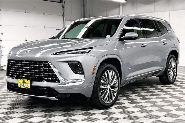 2025 Buick Enclave Avenir AWD - Super Cruise - Htd/Cooled Massaging Leather