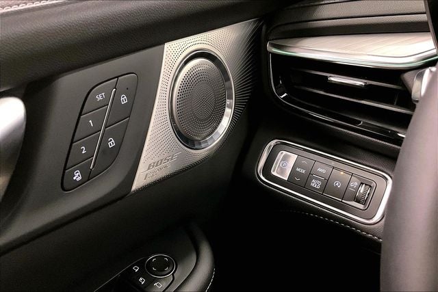 2025 Buick Enclave Avenir AWD - Super Cruise - Htd/Cooled Massaging Leather