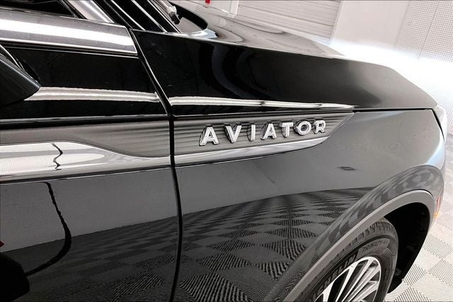 2023 Lincoln Aviator Standard AWD - Pano Roof - Htd Leather - 20'' Wheels