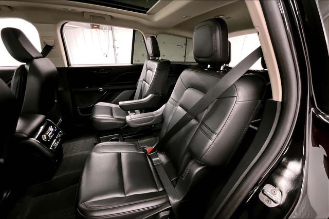 2023 Lincoln Aviator Standard AWD - Pano Roof - Htd Leather - 20'' Wheels
