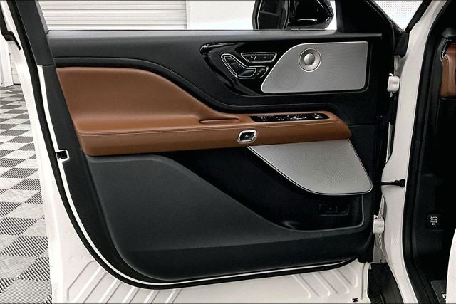 2023 Lincoln Aviator Reserve AWD - Pano Roof - Htd/Cooled Massaging Seats