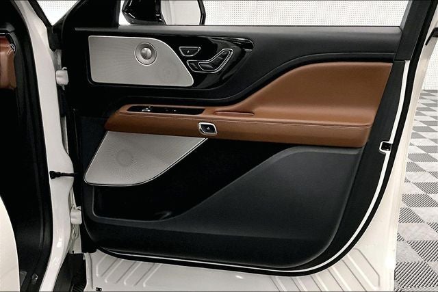 2023 Lincoln Aviator Reserve AWD - Pano Roof - Htd/Cooled Massaging Seats