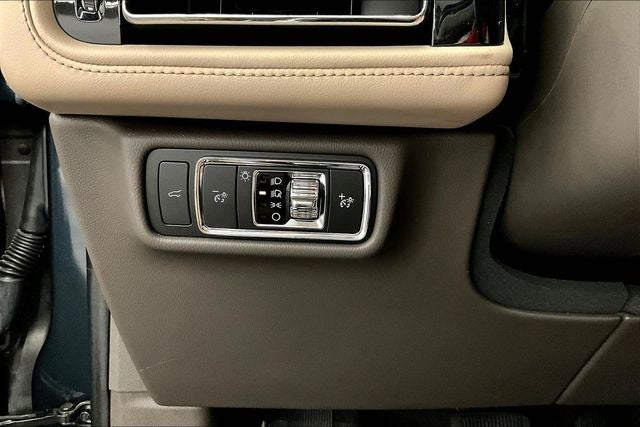 2024 Lincoln Aviator Reserve AWD - Pano Roof - Htd/Cooled Leather - 22'' Wheels