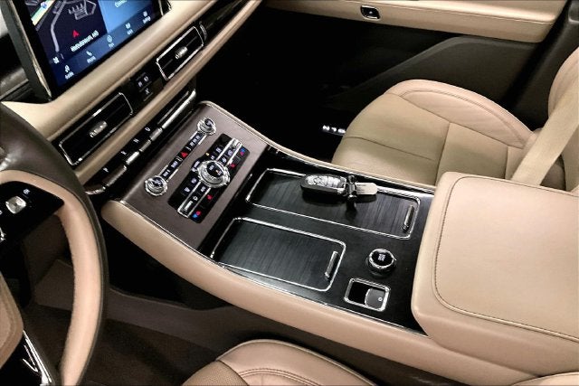 2022 Lincoln Aviator Reserve AWD-Pano Roof-Adaptive Cruise-Htd Leather