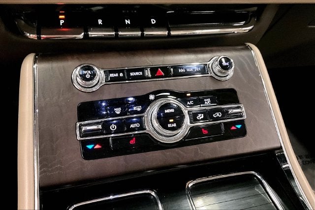 2022 Lincoln Aviator Reserve AWD-Pano Roof-Adaptive Cruise-Htd Leather
