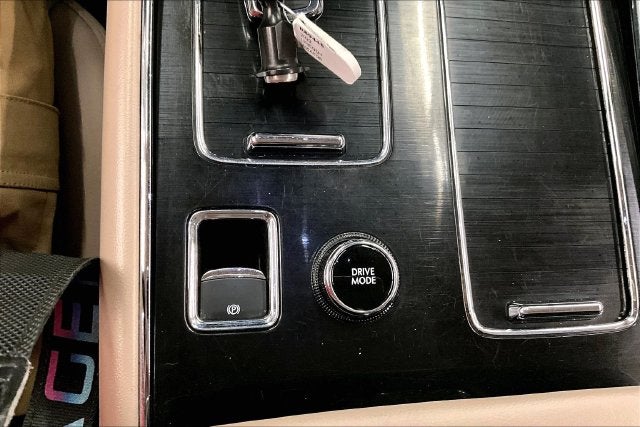 2022 Lincoln Aviator Reserve AWD-Pano Roof-Adaptive Cruise-Htd Leather
