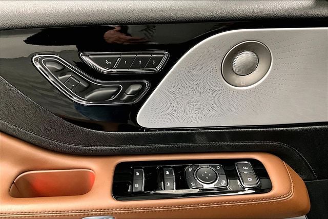 2023 Lincoln Aviator Reserve AWD - Pano Roof - Htd/Cooled Massaging Leather