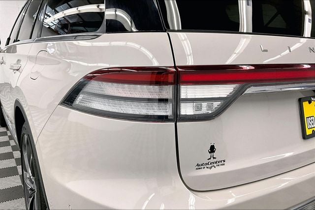 2023 Lincoln Aviator Reserve AWD - Pano Roof - Htd/Cooled Massaging Leather