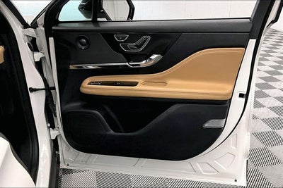 2022 Lincoln Corsair Reserve Pano Roof-Adaptive Cruise-Htd/Cooled Leather