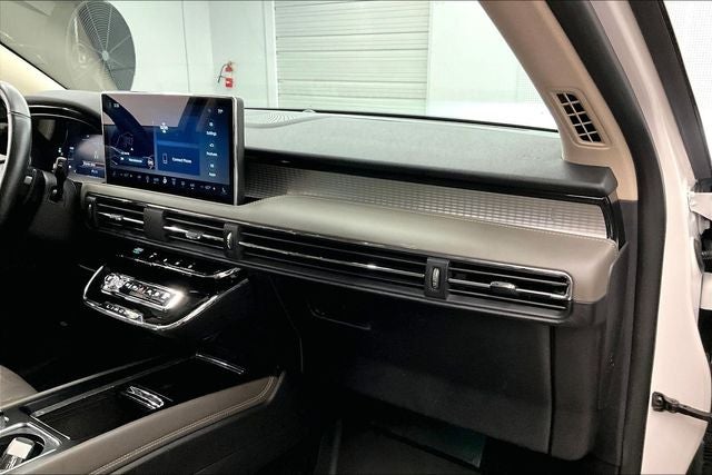 2023 Lincoln Corsair Reserve AWD - Jet Appearance Pkg - Htd Leather - 20'' Whee