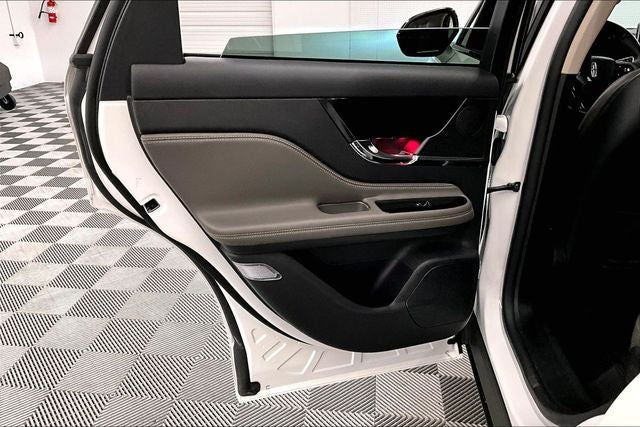 2023 Lincoln Corsair Reserve AWD - Jet Appearance Pkg - Htd Leather - 20'' Whee