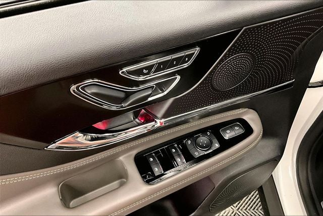 2023 Lincoln Corsair Reserve AWD - Jet Appearance Pkg - Htd Leather - 20'' Whee