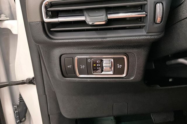 2023 Lincoln Corsair Reserve AWD - Jet Appearance Pkg - Htd Leather - 20'' Whee