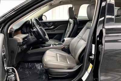 2023 Lincoln Corsair Reserve AWD - Pano Roof - Htd/Cooled Leather