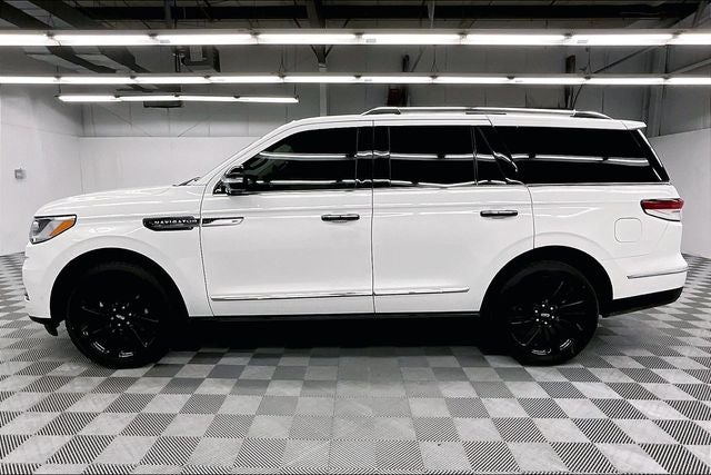 2023 Lincoln Navigator Reserve