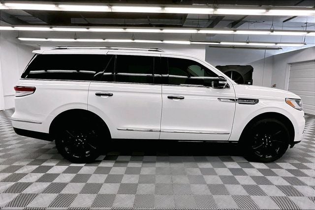 2023 Lincoln Navigator Reserve